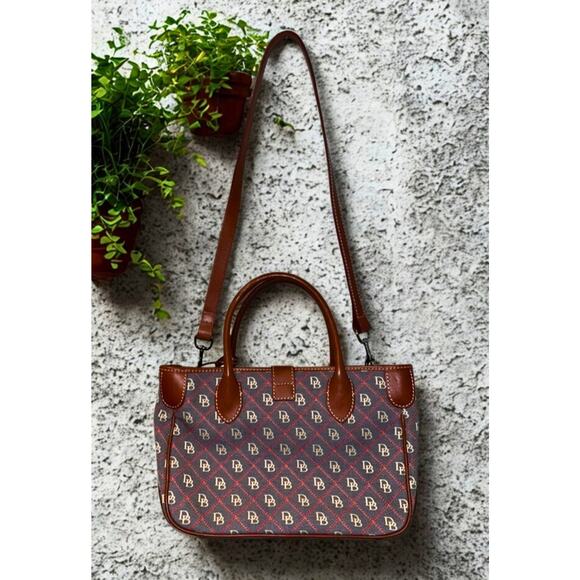 Dooney & Bourke Monogram Canvas Leather Tote Shoulder Bag Crossbody - Picture 2 of 8
